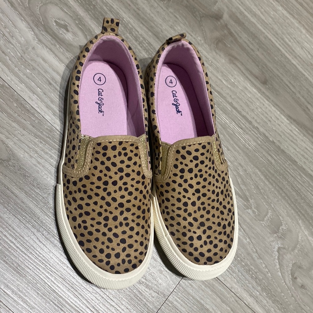 Pink and brown slides with dots
